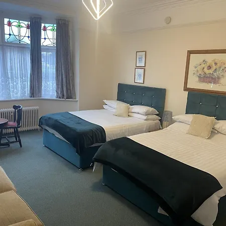 Emerald Guest house York
