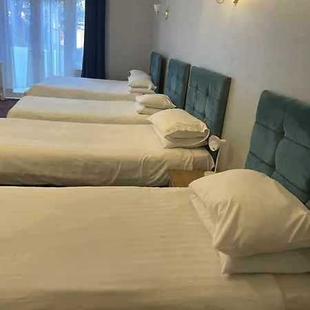 Emerald Guest house *